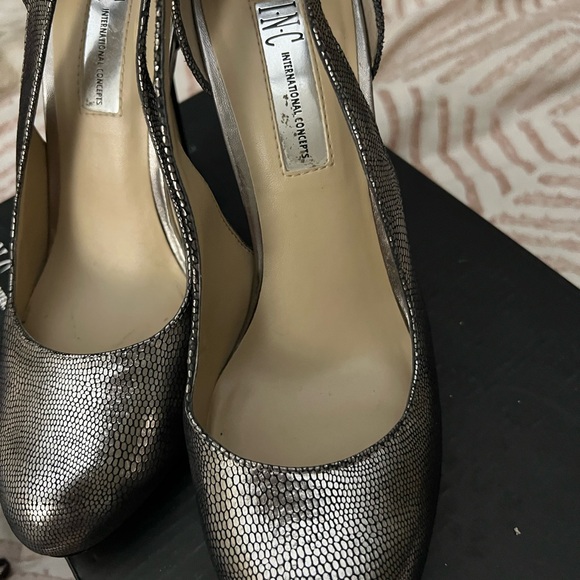 INC International Concepts, Lucy, snakeskin design - Picture 3 of 8